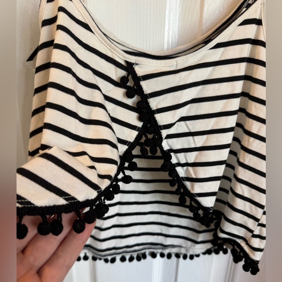 4/$15 Charlotte Russe Black and White Striped Camisole with Pompom Trim XS - Picture 4 of 4